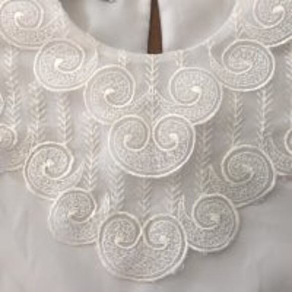 Vintage sentiments of California White Lace Collar Blouse size medium - Picture 4 of 12